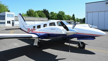 Piper PA34 220T Seneca V OO-GCB