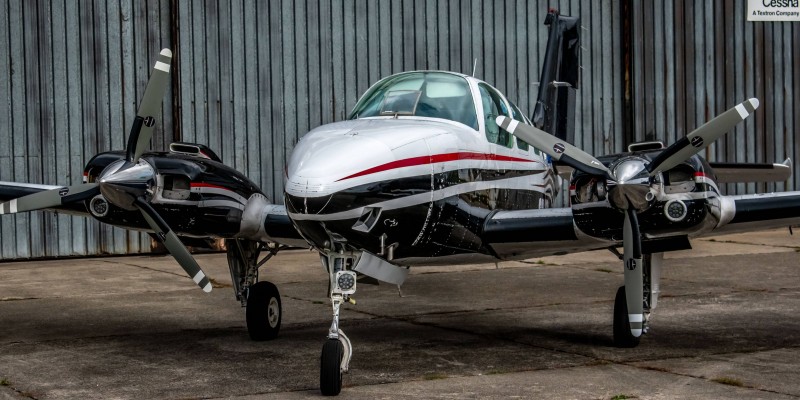 Beechcraft 58 Baron SP-MED